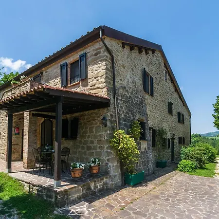 In Hilly Area In Gubbio With Pool Holiday home Biscina