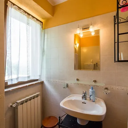 In Hilly Area In Gubbio With Pool Holiday home *