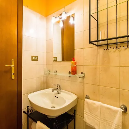 Дом отдыха In Hilly Area In Gubbio With Pool