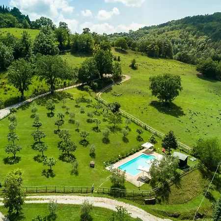 In Hilly Area In Gubbio With Pool Дом отдыха Biscina