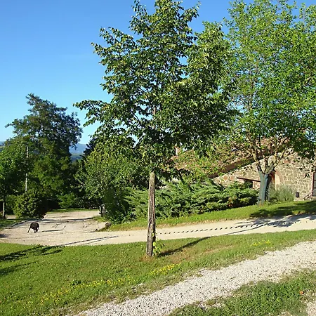 In Hilly Area In Gubbio With Pool Biscina